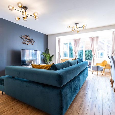 Brightleap Apartments: Modern Home-Away with Entertainment & Amenities Milton Keynes Exterior photo