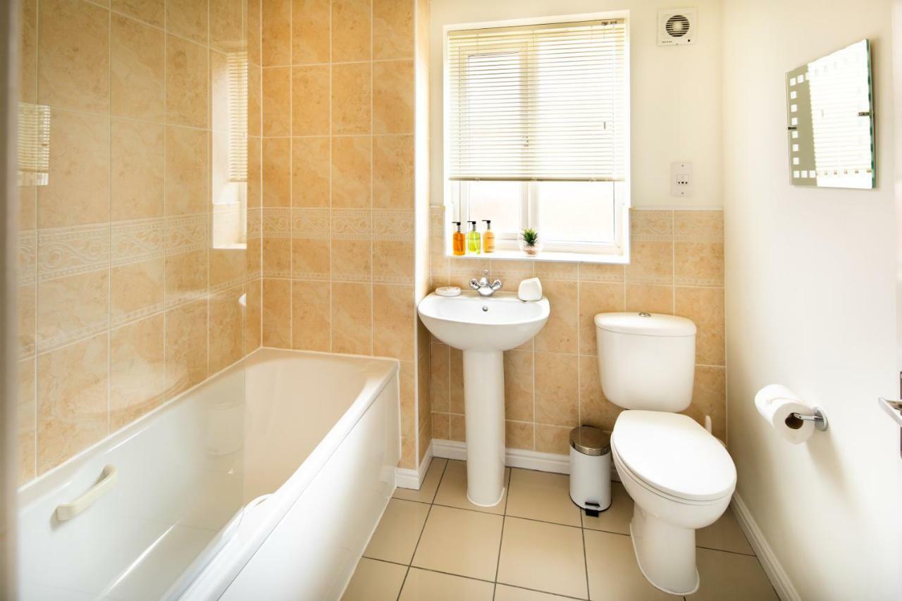 Brightleap Apartments: Modern Home-Away with Entertainment & Amenities Milton Keynes Exterior photo