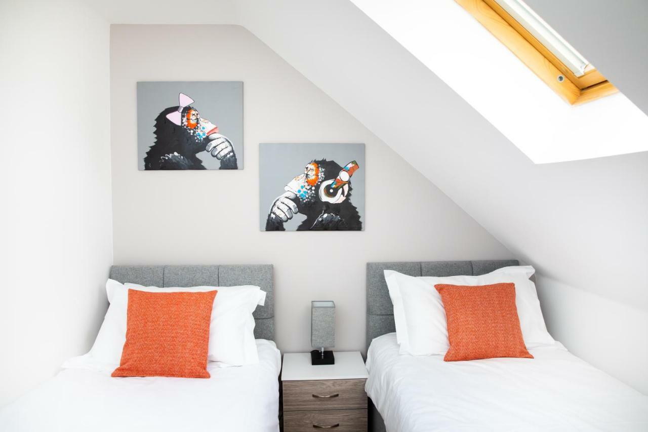 Brightleap Apartments: Modern Home-Away with Entertainment & Amenities Milton Keynes Exterior photo