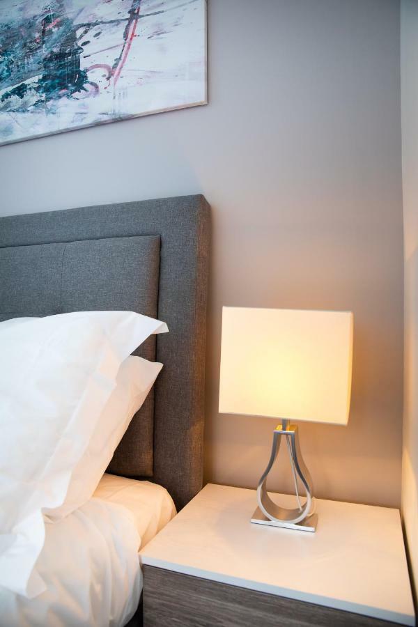 Brightleap Apartments: Modern Home-Away with Entertainment & Amenities Milton Keynes Exterior photo