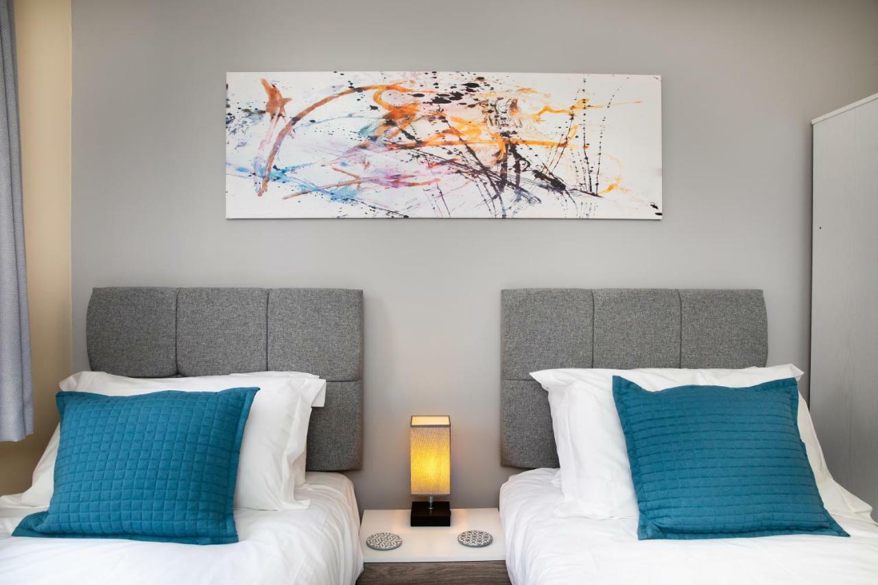Brightleap Apartments: Modern Home-Away with Entertainment & Amenities Milton Keynes Exterior photo